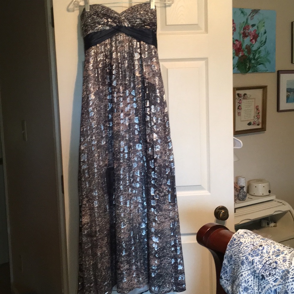 Stunning strapless BCBG Max Azria cocktail dress